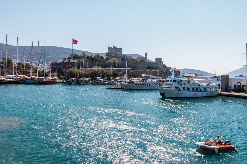 Old town walk in Bodrum: short loop, high payoff